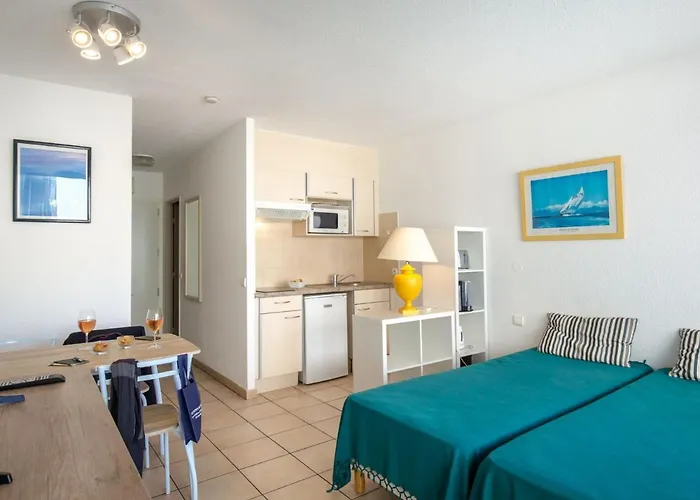 2/3 Personnes Pres Plage, Climatise, Balcon, Parking, Wifi, Petit-dejeuner, Saint-raphael - Fr-1-466a-37 Saint-Raphaël